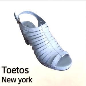 Toetos New York Shoes
